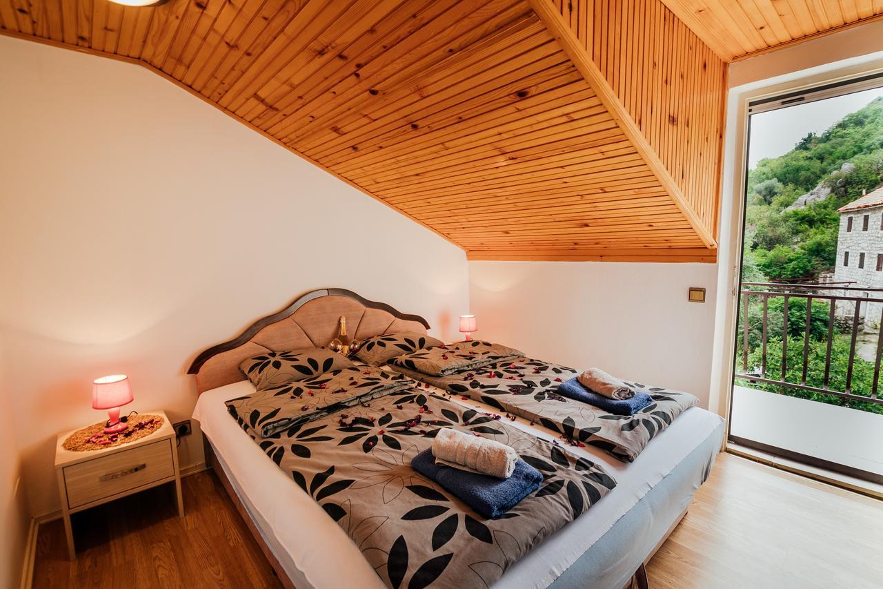 Apartments Sopot Рисан Экстерьер фото